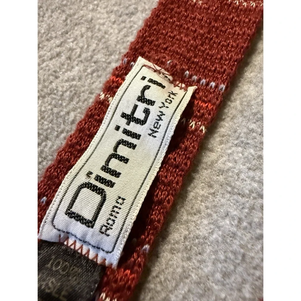 Ultra Skinny Men's Neck Tie Square Tip Woven Texture Red Pin Stripe Dimitri VTG